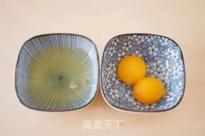 Make Pelican crackers step 1