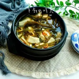 Make Seaweed tofu soup step 8