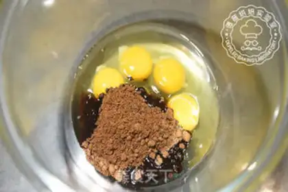 Make Red-tree cake step 3