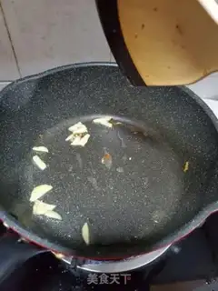 Make Three-coloured little fried meat step 3