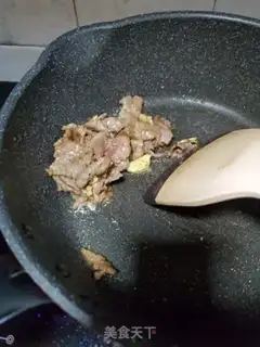 Make Three-coloured little fried meat step 4
