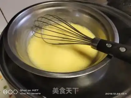 Make Red curvature twirl cake step 3