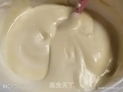 Make Red curvature twirl cake step 5