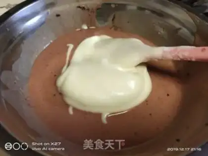 Make Red curvature twirl cake step 6