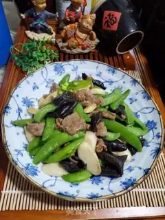 Make Three-coloured little fried meat step 9