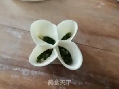 Make Four-Girl dumplings step 5