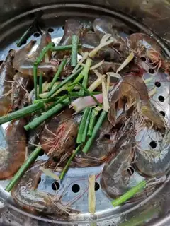 Make Spicy shrimp step 3