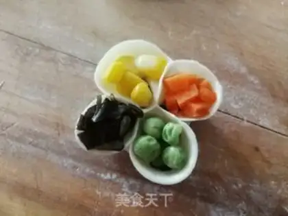 Make Four-Girl dumplings step 6