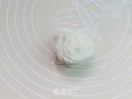 Make Cherie pretzels step 9