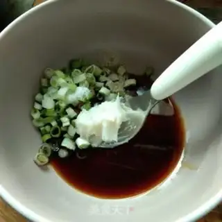 Make A bowl of yin noodles step 3