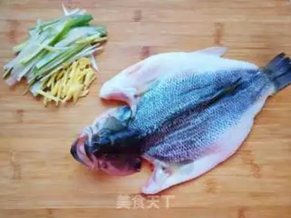 Make Fried bass step 1