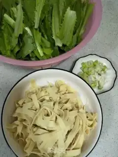 Make Dried tofu fried wheat step 3
