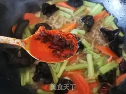 Make Carrot, celery, celery, powder step 7