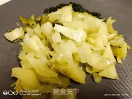 Make Sour sauce, weed step 0