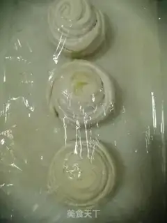 Make Hand grab cake step 9