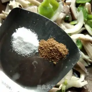 Make Fried mushrooms step 4