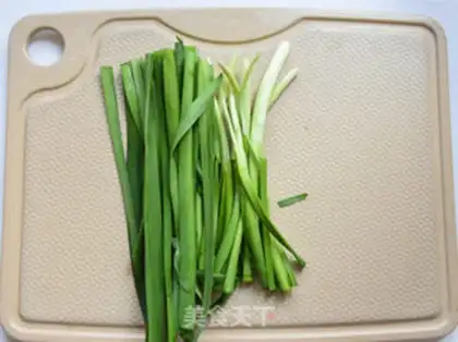 Make New Orleans shrimp sprouts step 2