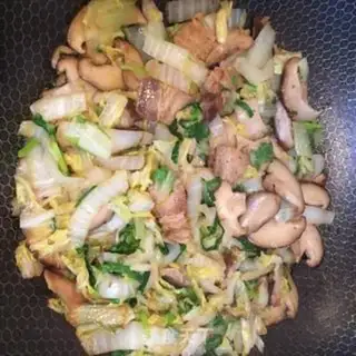 Make Five fragrance mushrooms and cabbage step 8
