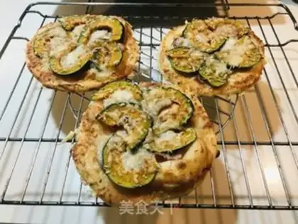 Make Pumpkin bacon pizza step 11