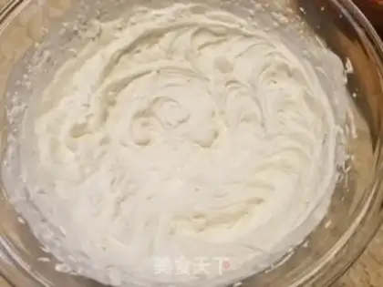 Make Fruit birthday cake step 3
