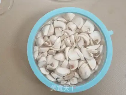 Make Pelican mouth mushrooms step 2