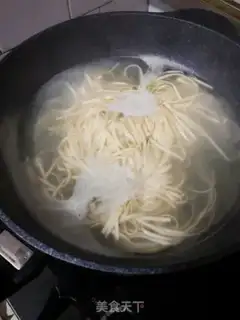 Make Onion noodles step 1