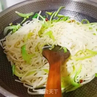 Make Egg noodles step 9