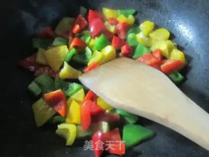 Make Pepper goldfish egg shrimp step 4