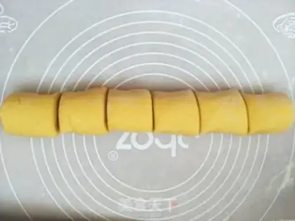 Make Pumpkin rolls step 6