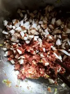Make Beef mushroom bean rolls step 2