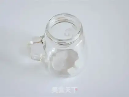 Make Strawberry fruit step 1
