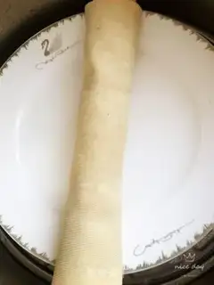 Make Beef mushroom bean rolls step 4