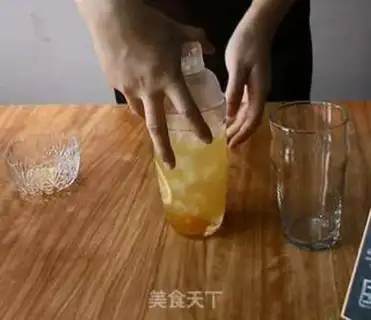 Make Lemon tea step 6