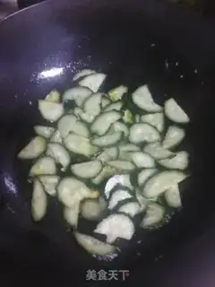 Make cucumbers and wooden eggs step 7
