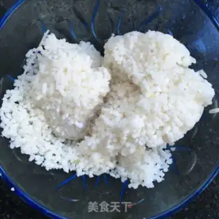 Make Porridge for the meat and tomatoes step 0