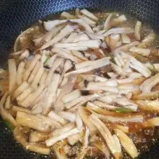 Make Onion onions, almond mushrooms step 5