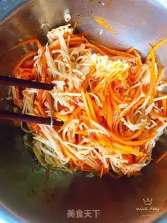 Make Carrot with golden needle mushrooms step 7