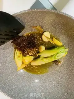 Make A turkey step 2