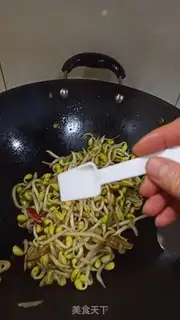 Make Soybean sprouts step 5