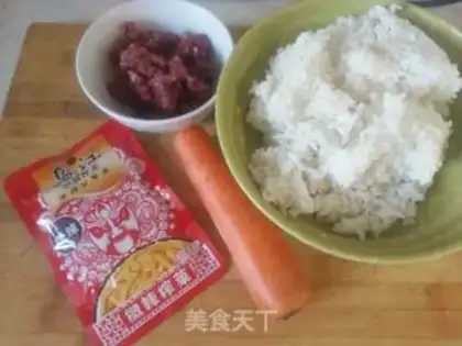 Make Squeeze beef and rice rice balls step 0