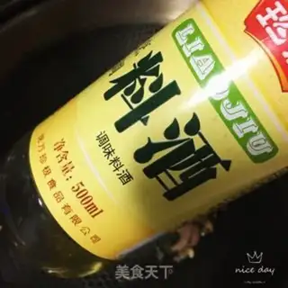 Make Soy sauce gravy noodles step 5
