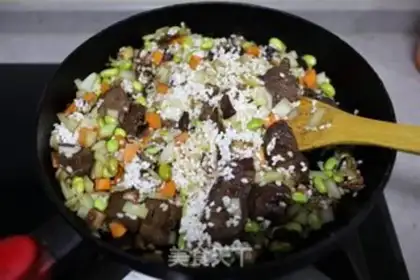 Make Weenie mushroom rice step 4