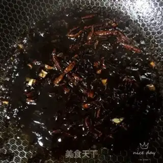 Make Soy sauce gravy noodles step 7