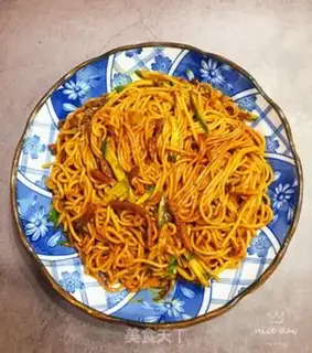 Make Soy sauce gravy noodles step 10