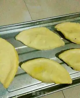 Make Eggskin banana pie step 2