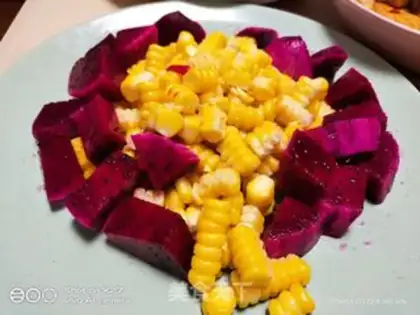Make Corn flamingo salad step 2