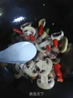 Make Pork-breathed fried garden mushrooms step 6