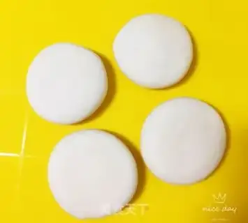 Make Leaf-shaped yellow bag step 4