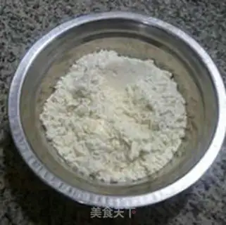 Make Egg milk waffles step 0