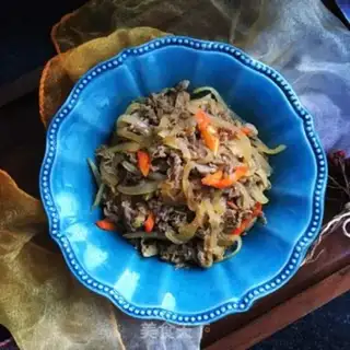 Make Onion fried beef rolls step 9